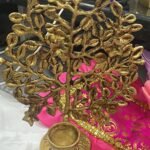 Brass Leaf Tree Oil Lamp Round Base